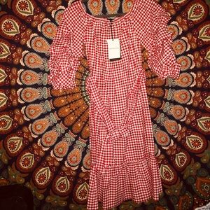CHECKERED BARDOT DRESS⚪️🔴